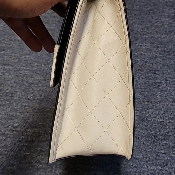 Vintage Chanel Bag - Picture 10 of 12